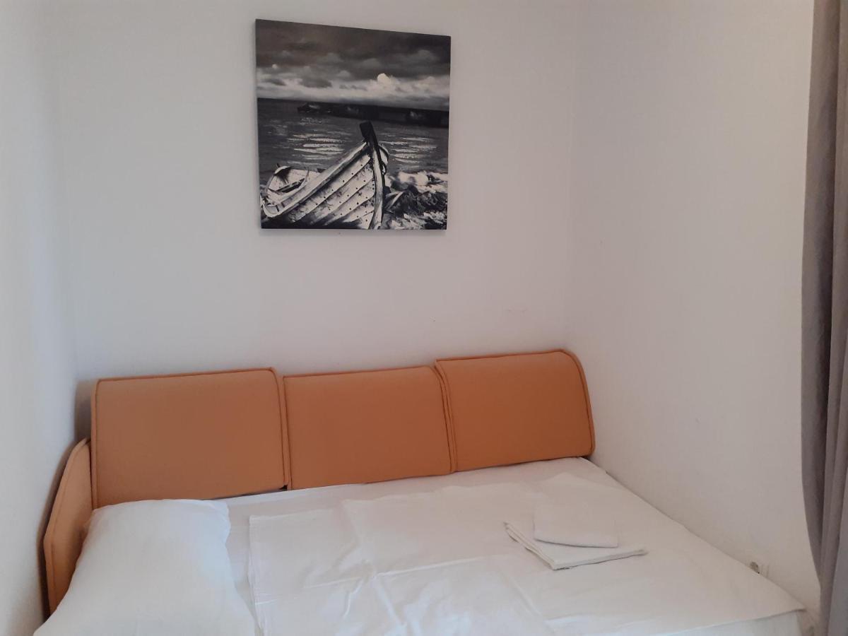 Apartment Conty On The Ground Floor مالينسكا المظهر الخارجي الصورة